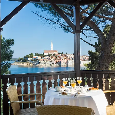 호텔 Maistra Select Island Katarina 로비니