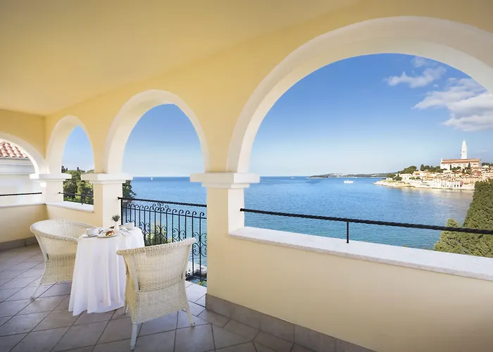 Maistra Select Island Katarina 3* 로비니