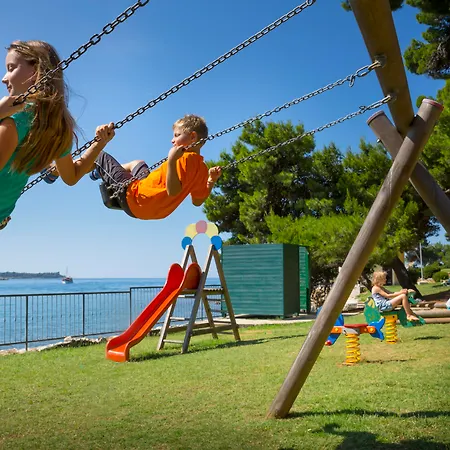 מלון Maistra Select Island Katarina רוביני